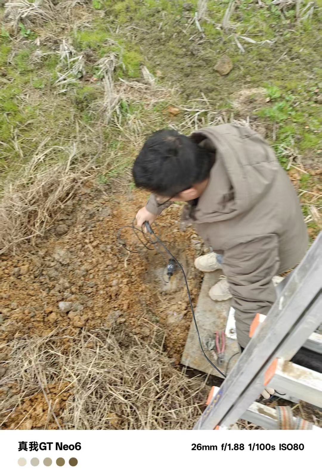 土壤墑情監(jiān)測：土壤溫度濕度電導率監(jiān)測傳感器工作原理